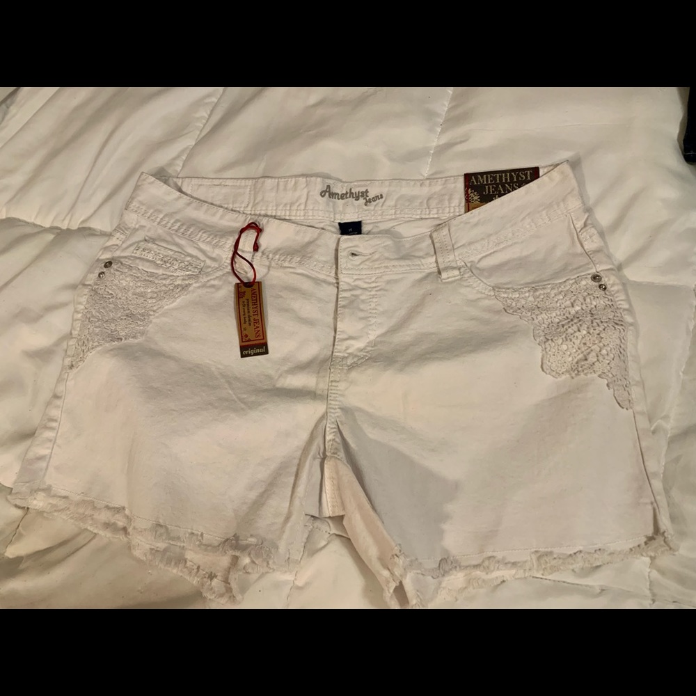 Amethyst White Jean Shorts 14